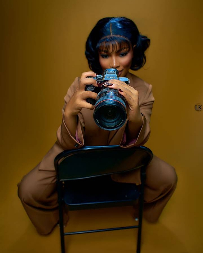 LK Studio signature photograph
